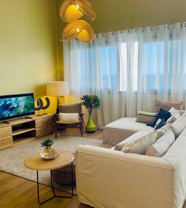 Sunbliss Appartement Saint-Gilles-les Bains Bagian luar foto