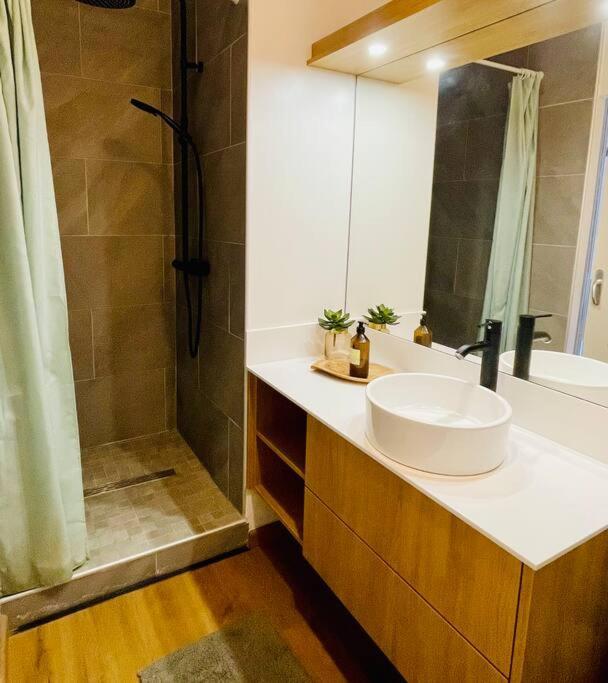 Sunbliss Appartement Saint-Gilles-les Bains Bagian luar foto